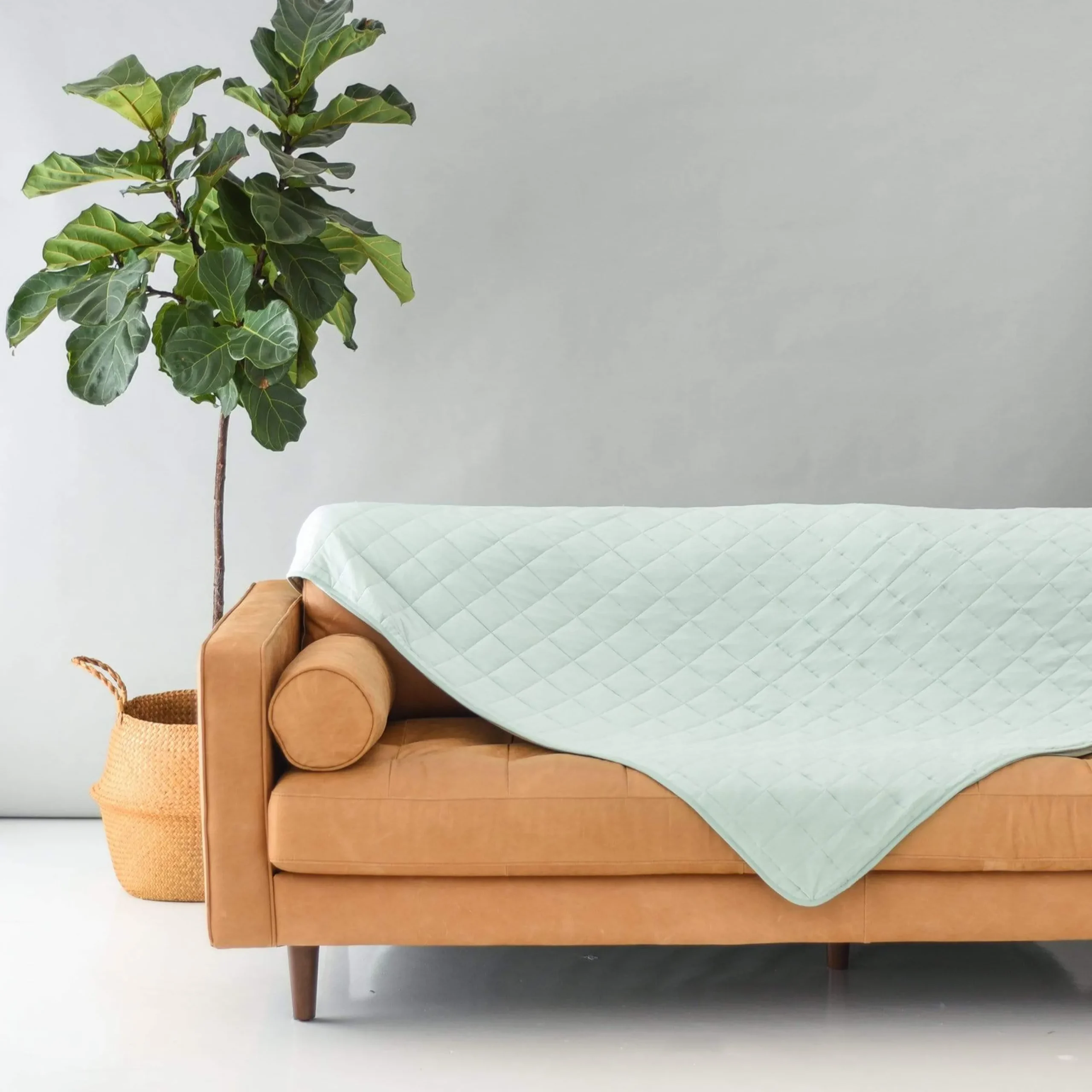 Kyte Baby Adult Quilted Blanket in 2.5 Sage