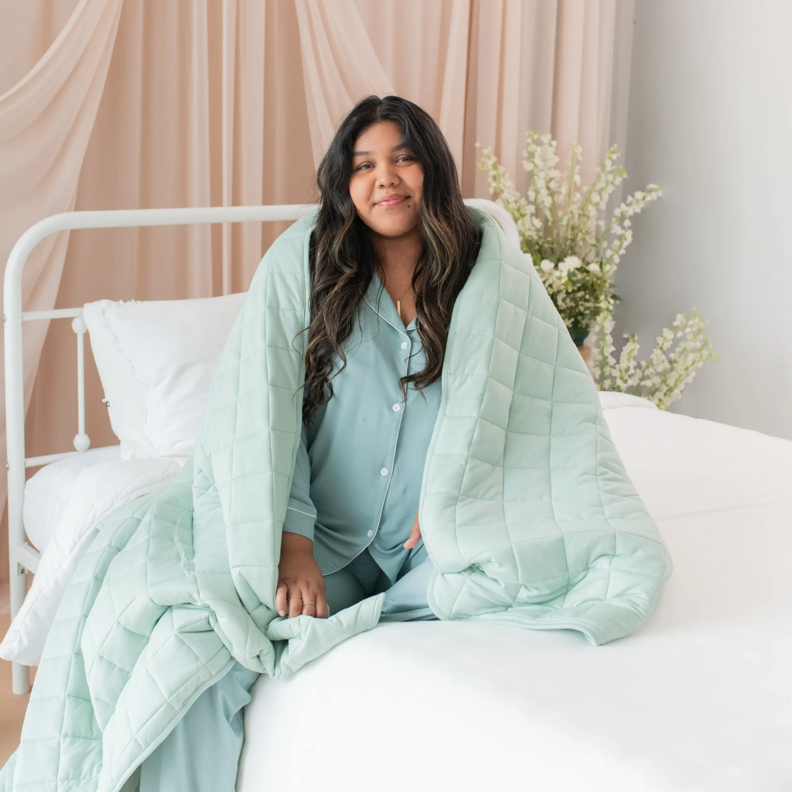 Kyte Baby Adult Quilted Blanket in 3.5 Sage Hot