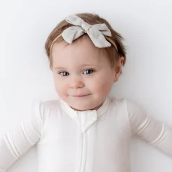 Kyte Baby Bamboo Muslin Medium Bow in Oat Best