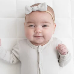 Kyte Baby Bamboo Muslin Tiny Bow in Oat Hot