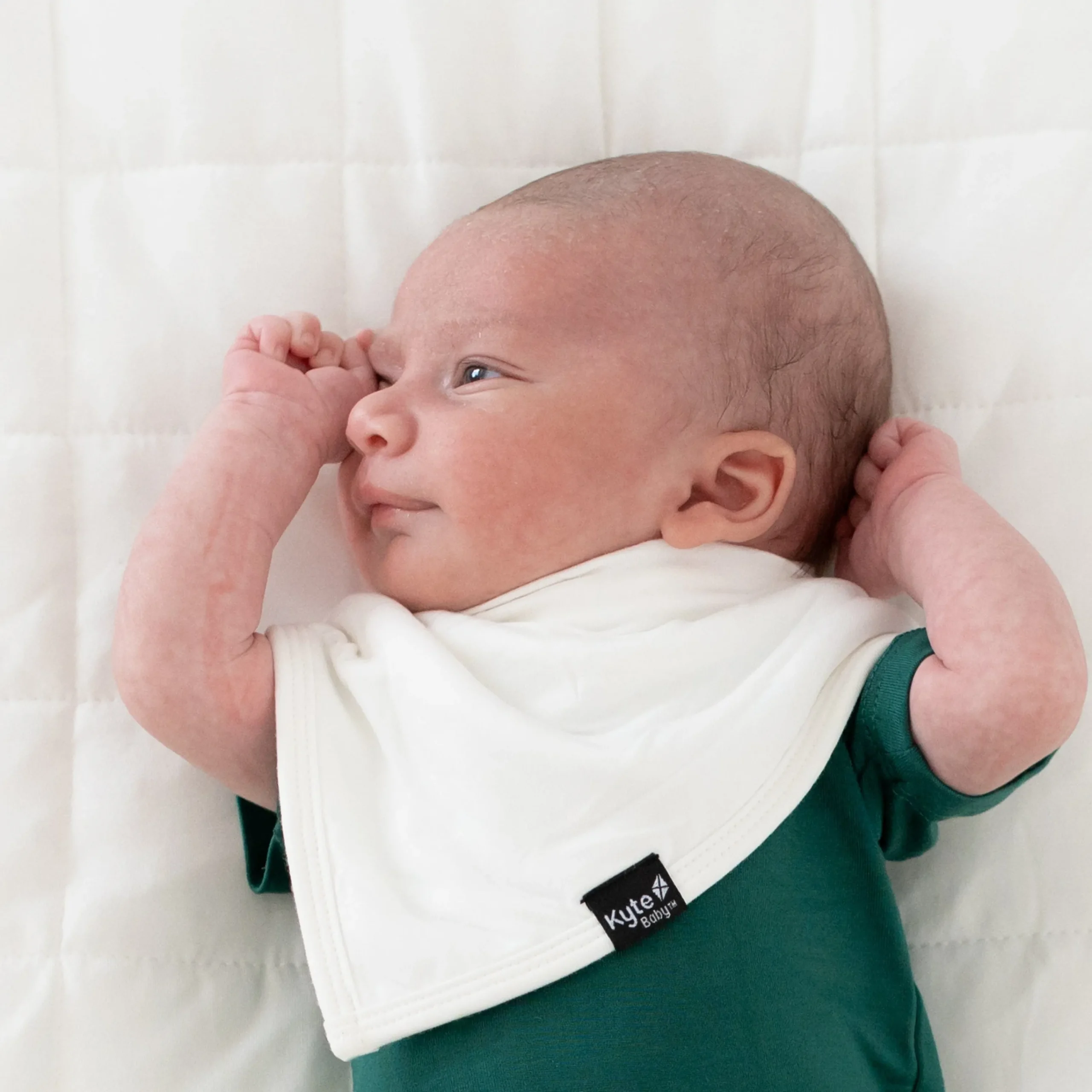 Kyte Baby Bib in Cloud New