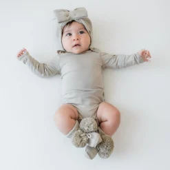 Kyte Baby Chunky Knit Bow Headband in Almond Sale