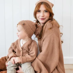 Kyte Baby Chunky Knit Pom Beanie in Latte Best