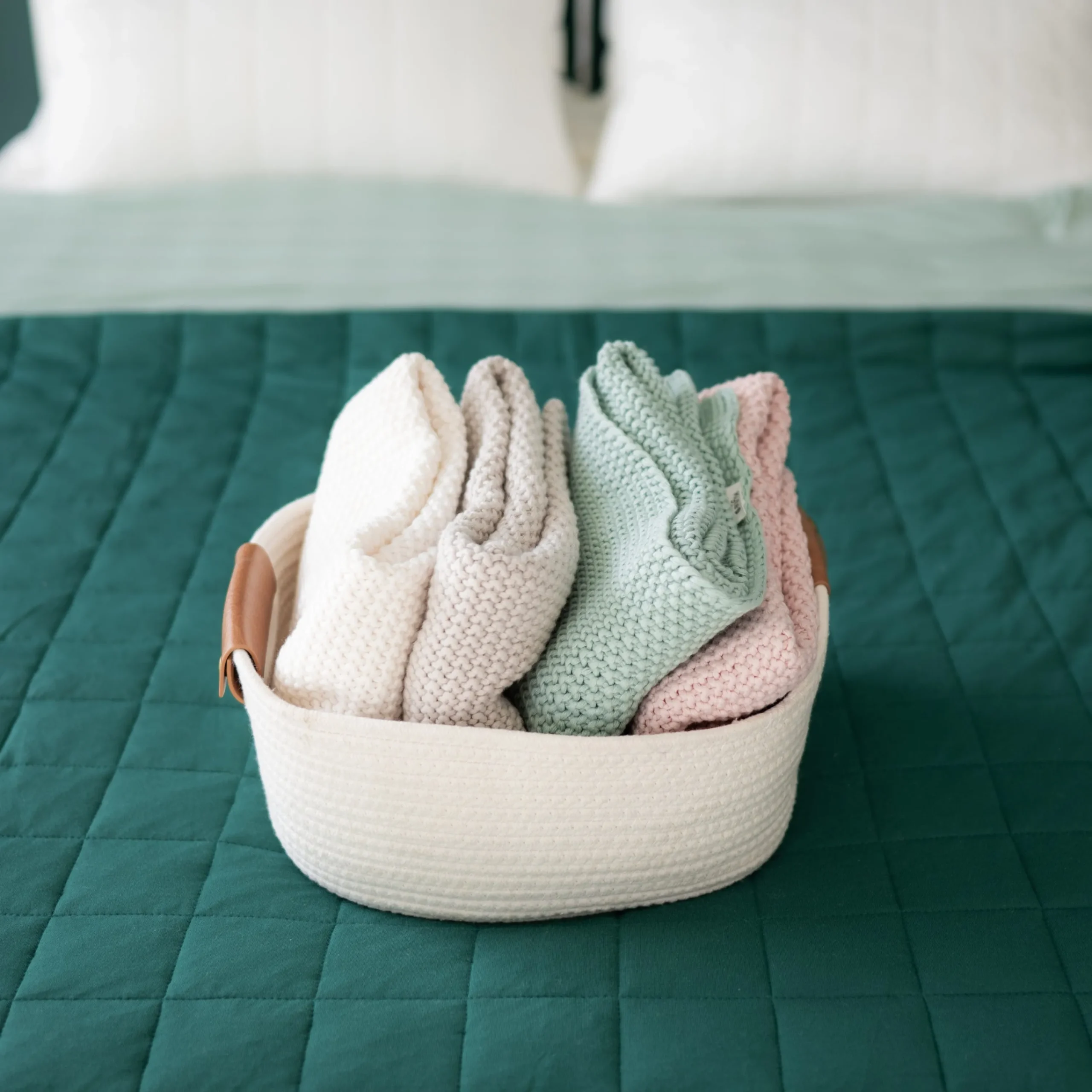 Kyte Baby Chunky Knit Toddler Blanket in Cloud Discount