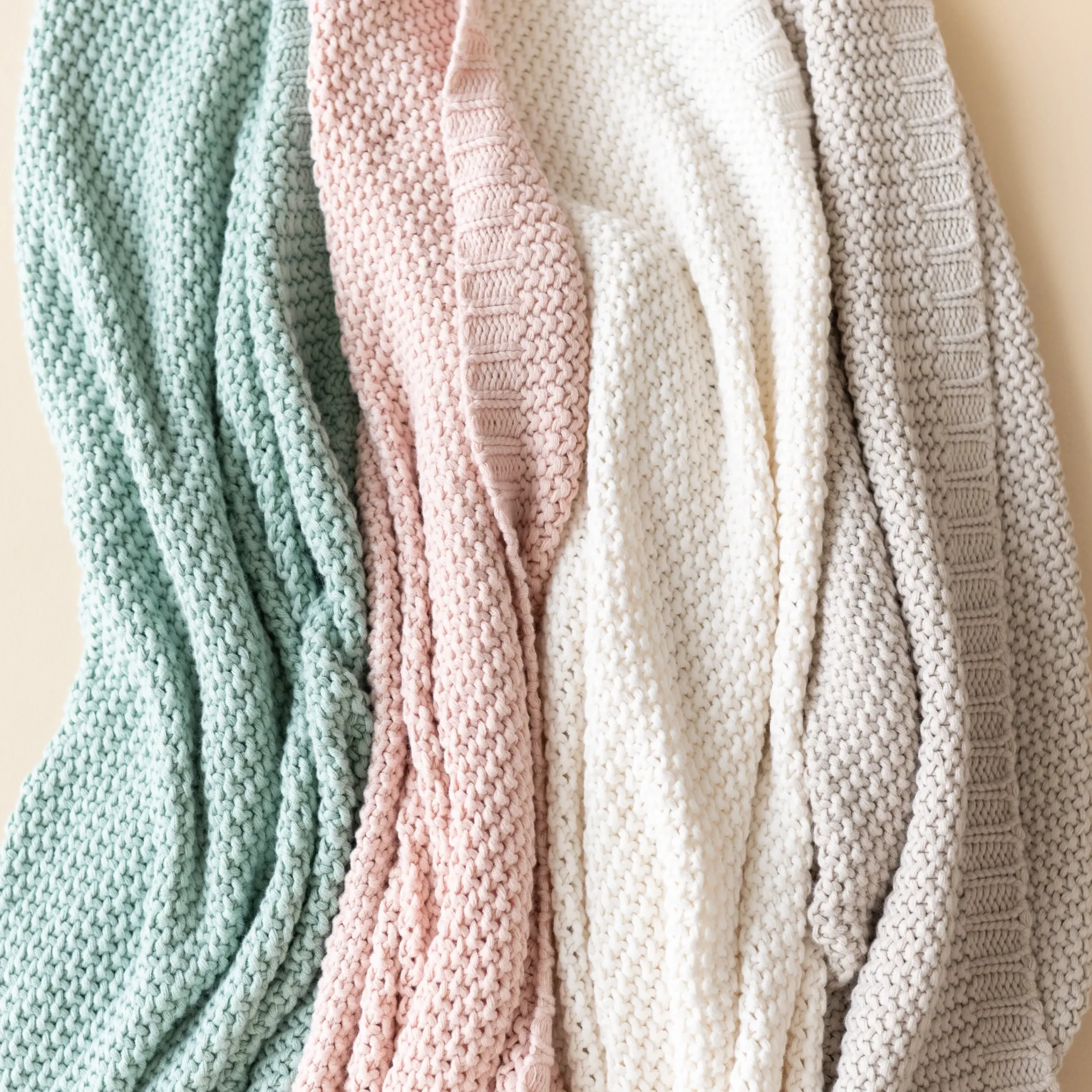 Kyte Baby Chunky Knit Toddler Blanket in Cloud Discount