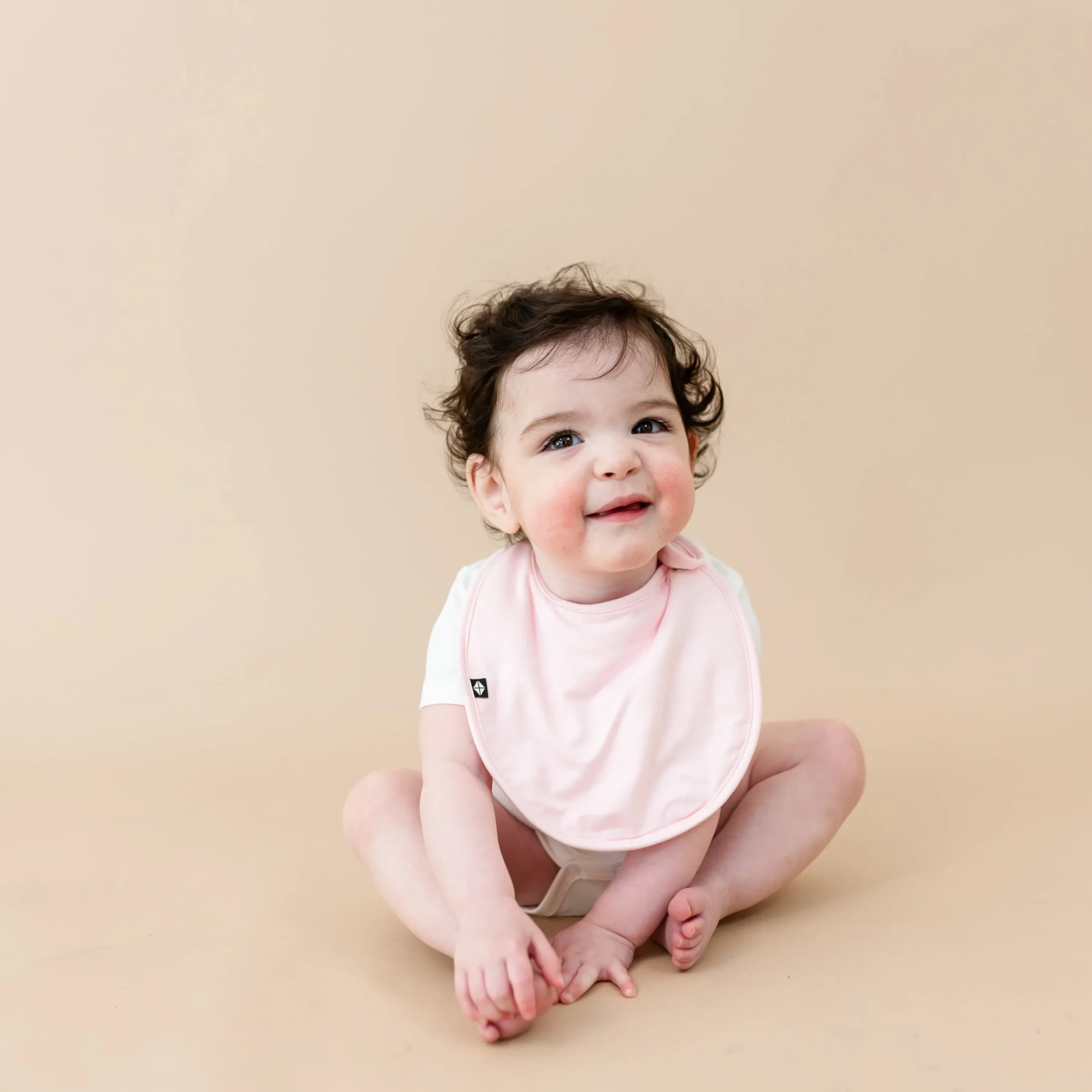 Kyte Baby Cushy Bib in Sakura New