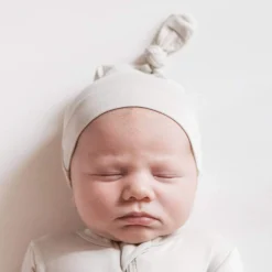 Kyte Baby Knotted Cap in Oat Hot
