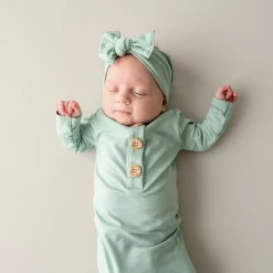 Kyte Baby Knotted Gown with Bow Set in Sage Discount