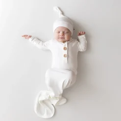 Kyte Baby Knotted Gown with Hat Set in Cloud Online