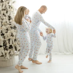 Kyte Baby Long Sleeve Pajamas in Vintage Santa Best