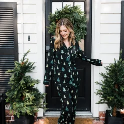 Kyte Baby Long-Sleeved Women's Pajama Set in Twinkle Tree Hot