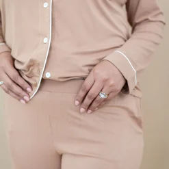 Kyte Baby Long-Sleeved Women's Pajama Set in with Cloud Trim Latte Sale