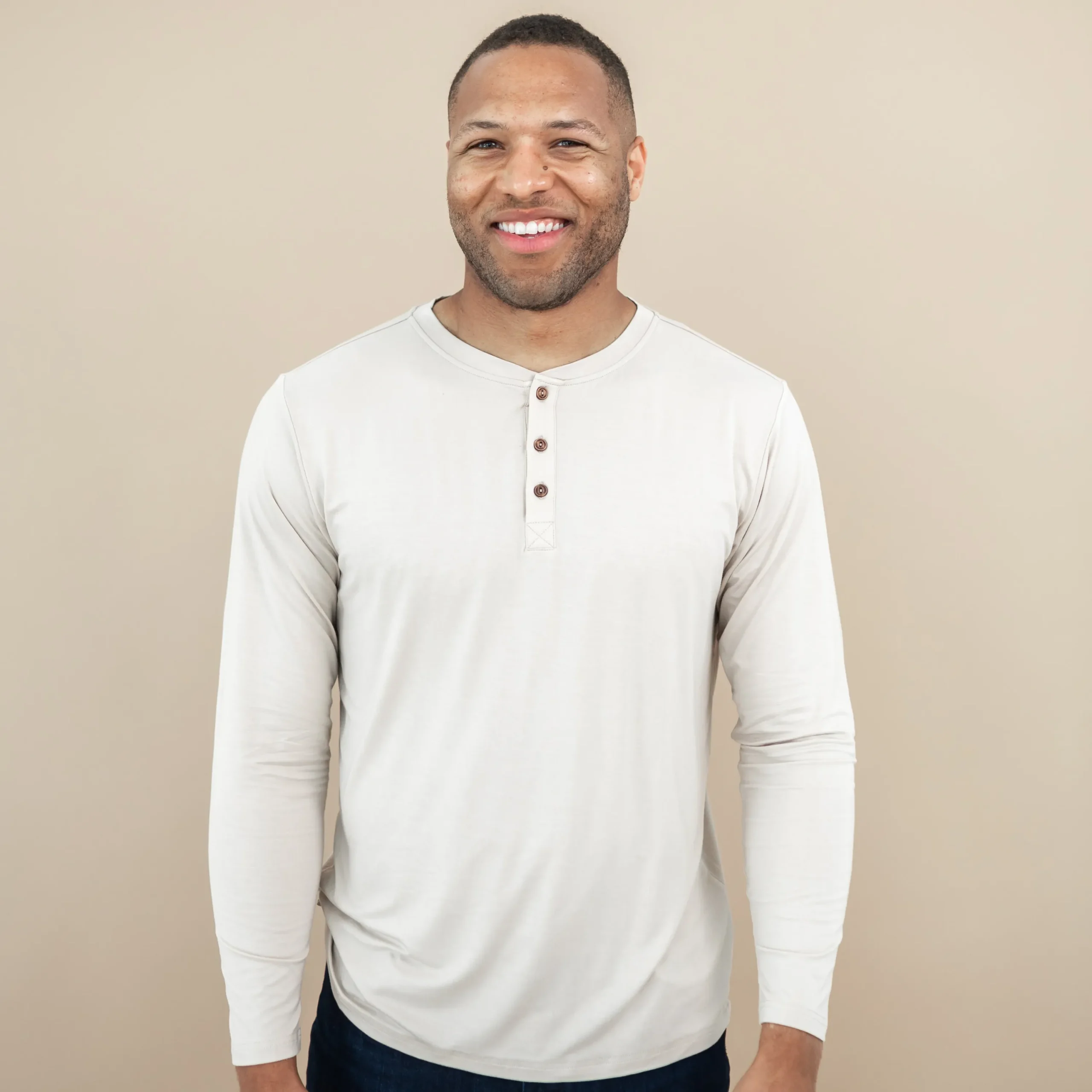 Kyte Baby Men's Long Sleeve Henley Top in Bisque