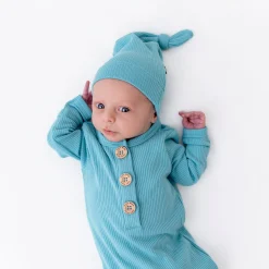 Kyte Baby Ribbed Knotted Gown with Hat Set in Makai Outlet
