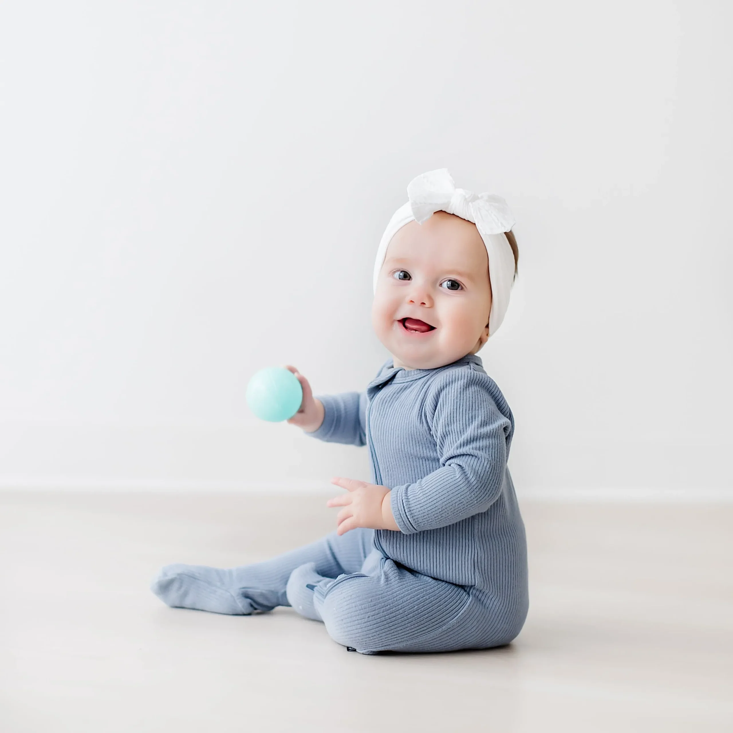 Kyte Baby Ribbed Zipper Footie in Slate