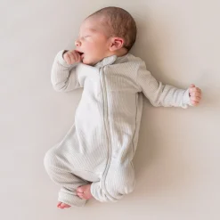 Kyte Baby Ribbed Zipper Romper in Oat