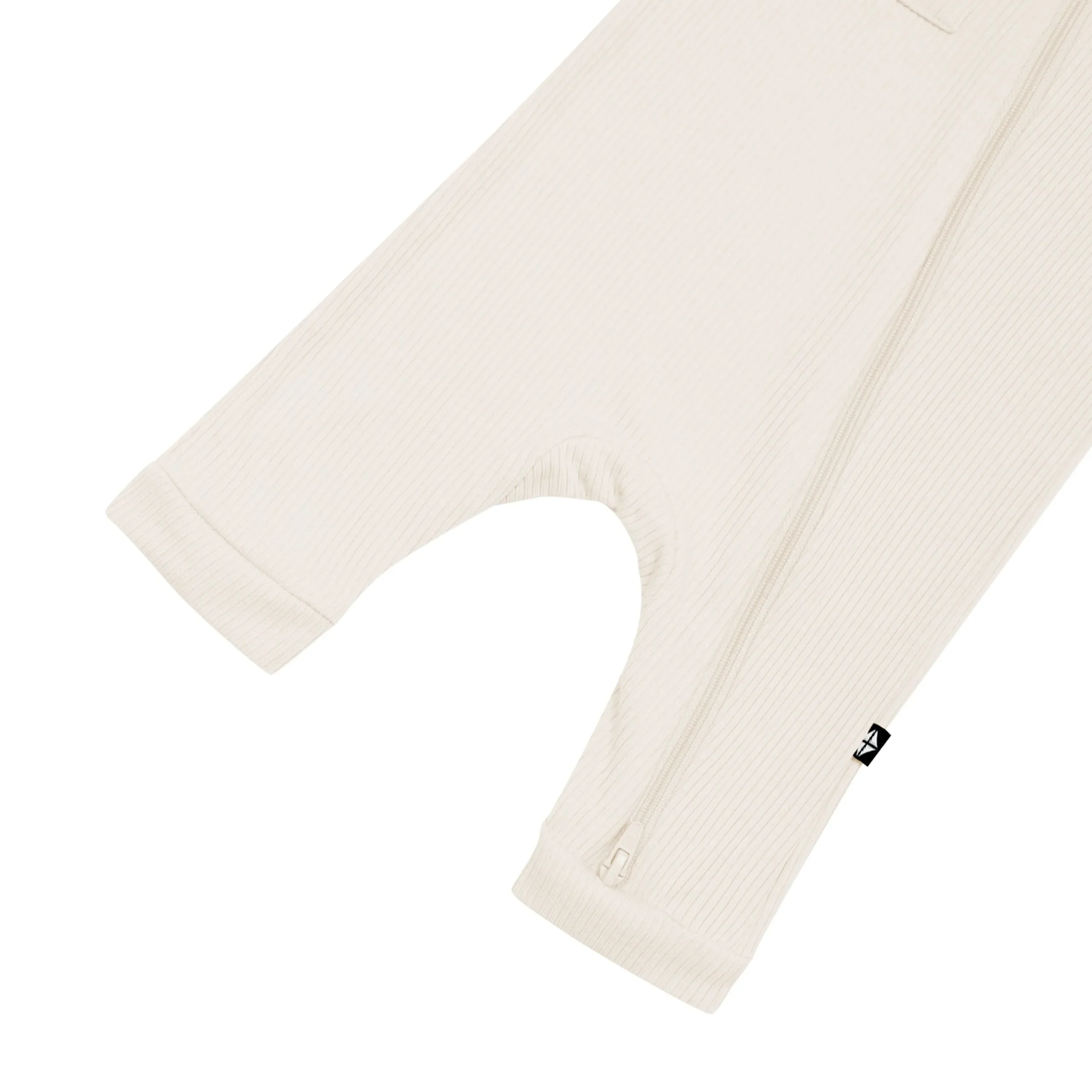 Kyte Baby Ribbed Zippered Sleeveless Romper in Oat