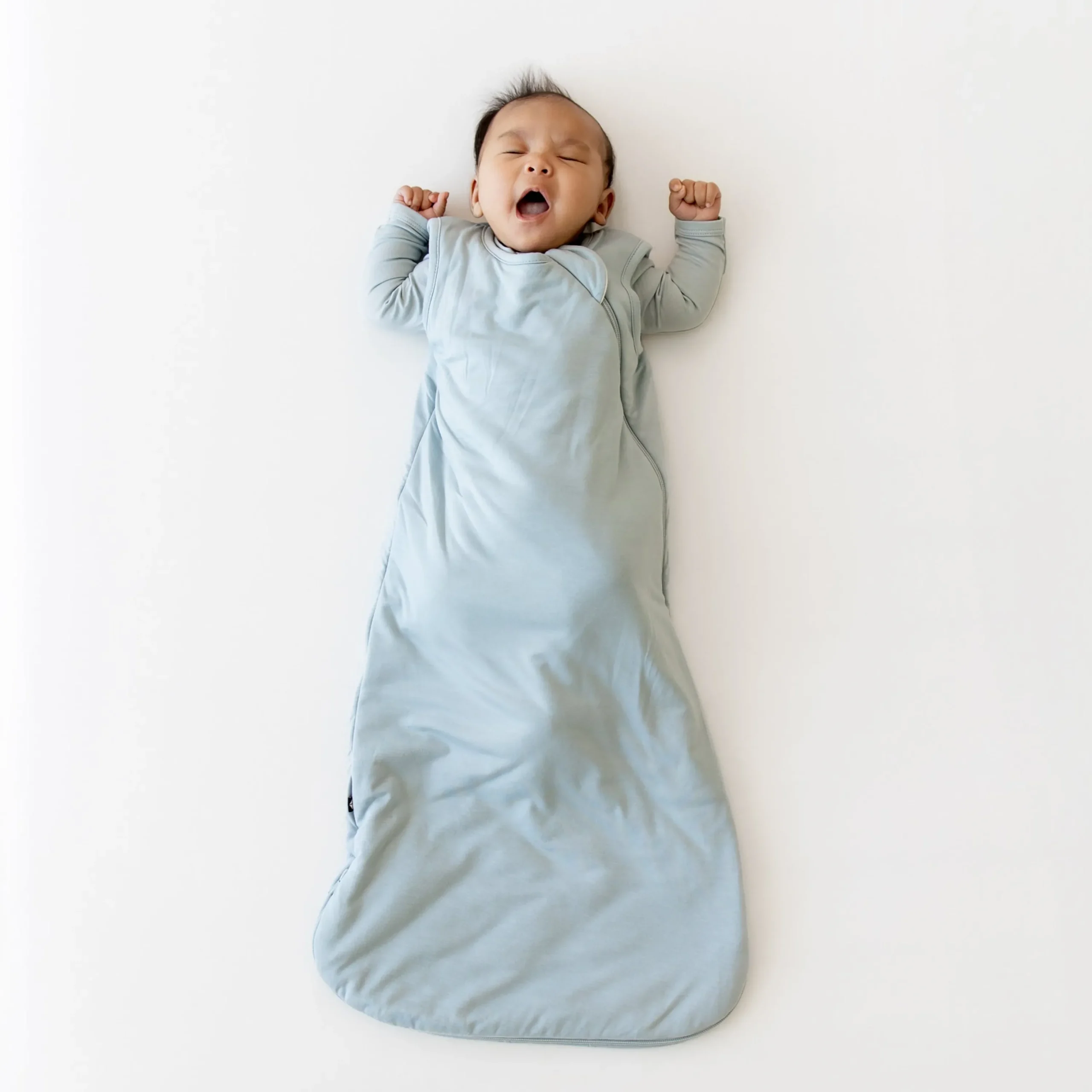 Kyte Baby Sleep Bag in 1.0 Fog Hot