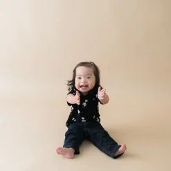 Kyte Baby Toddler Crew Neck Tee in Small Midnight Magnolia Best