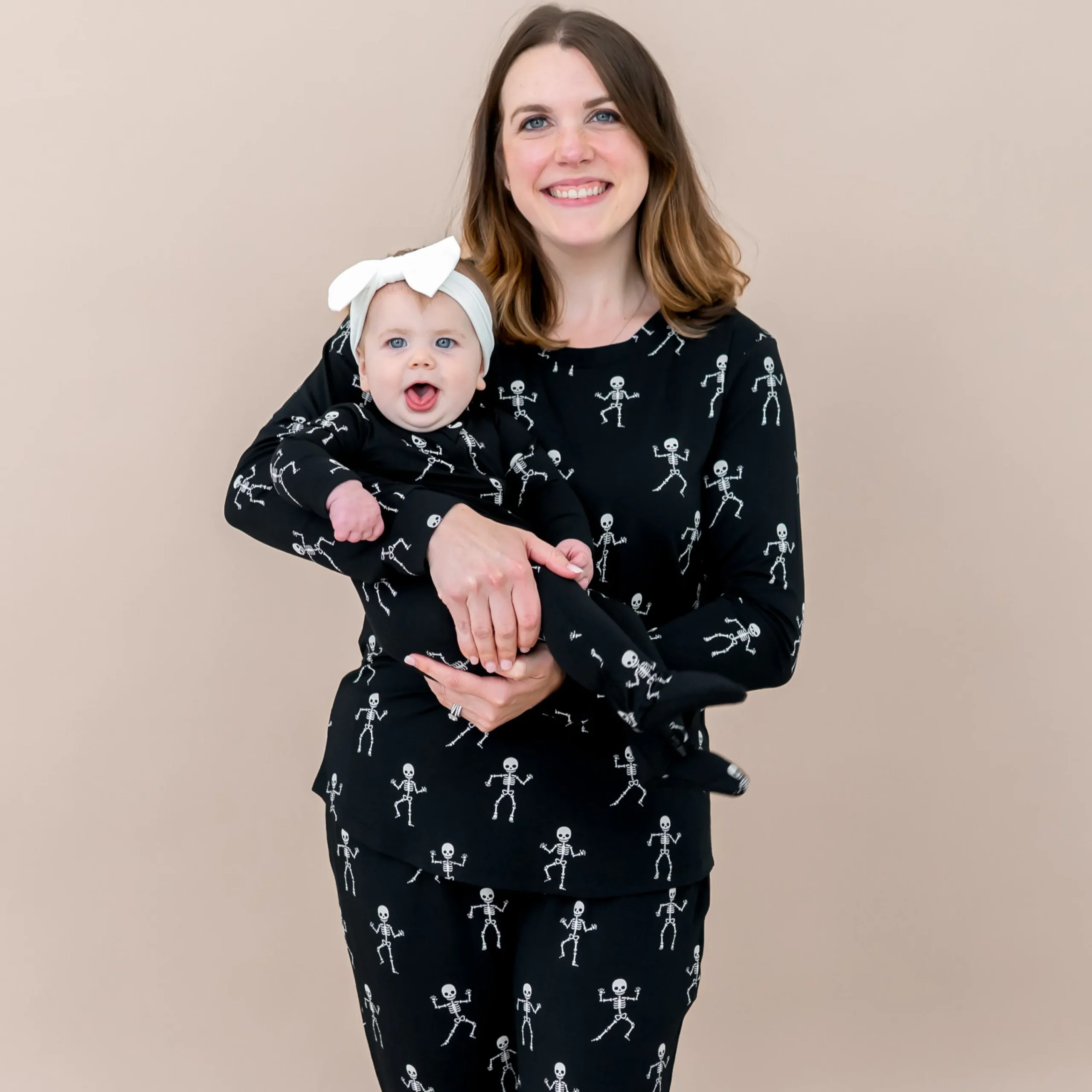 Kyte Baby Women's Jogger Pajama Set in Skeleton Best