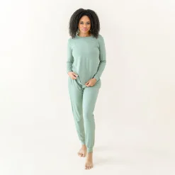 Kyte Baby Women's Jogger Pajama Set in Thyme Hot