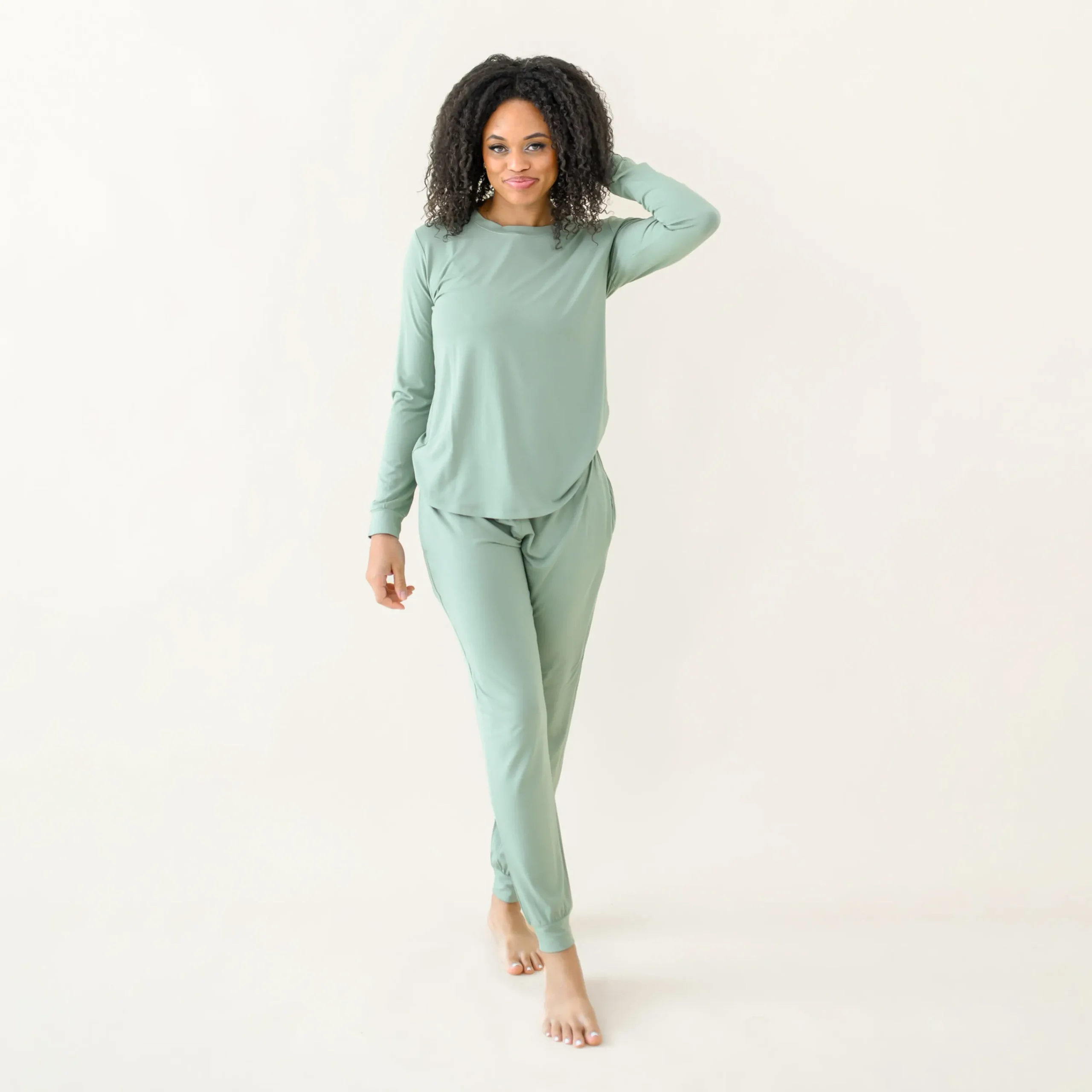 Kyte Baby Women's Jogger Pajama Set in Thyme Hot