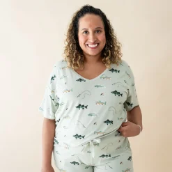 Kyte Baby Women's Relaxed Fit V-Neck in Fishing Sale