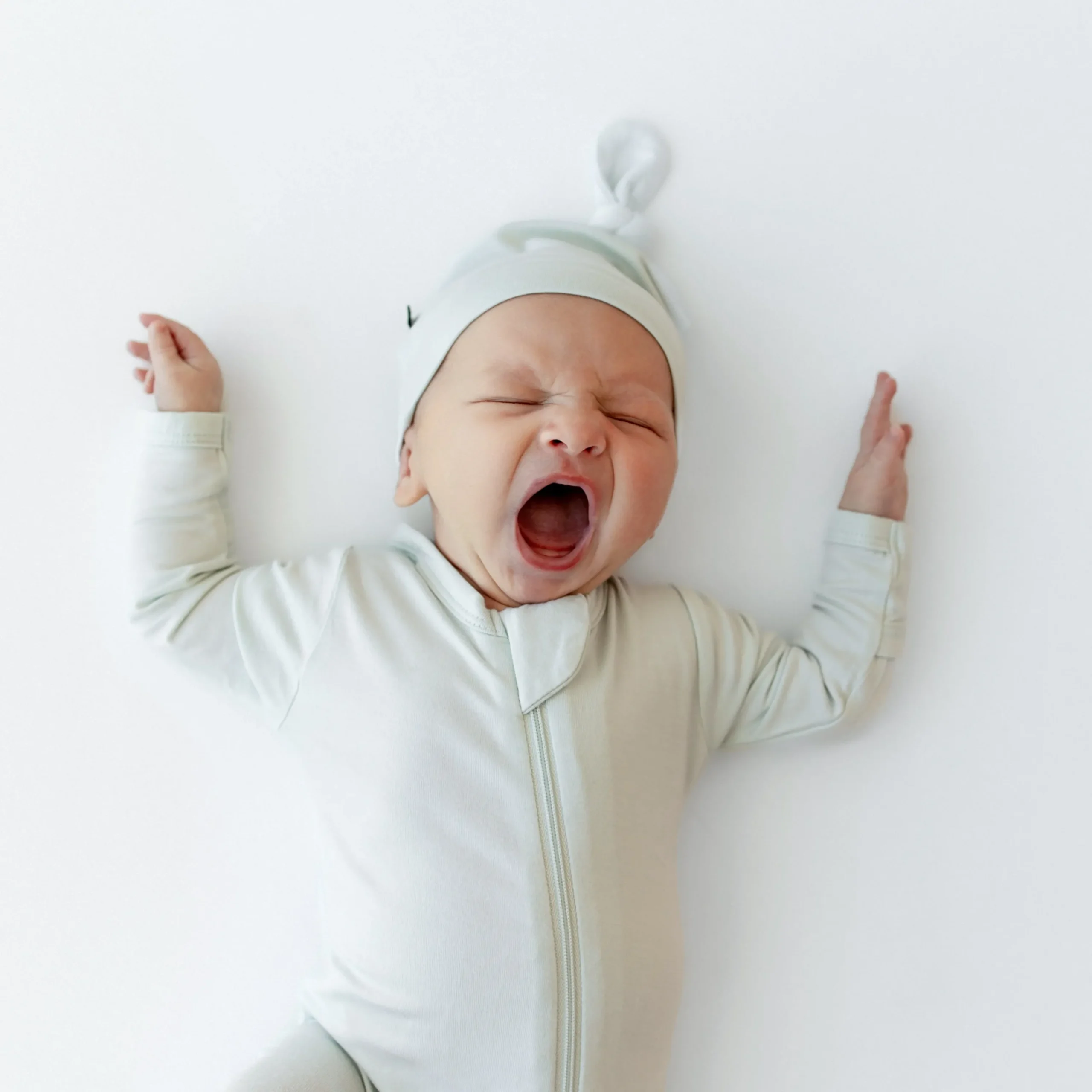 Kyte Baby Zippered Footie in Dew New