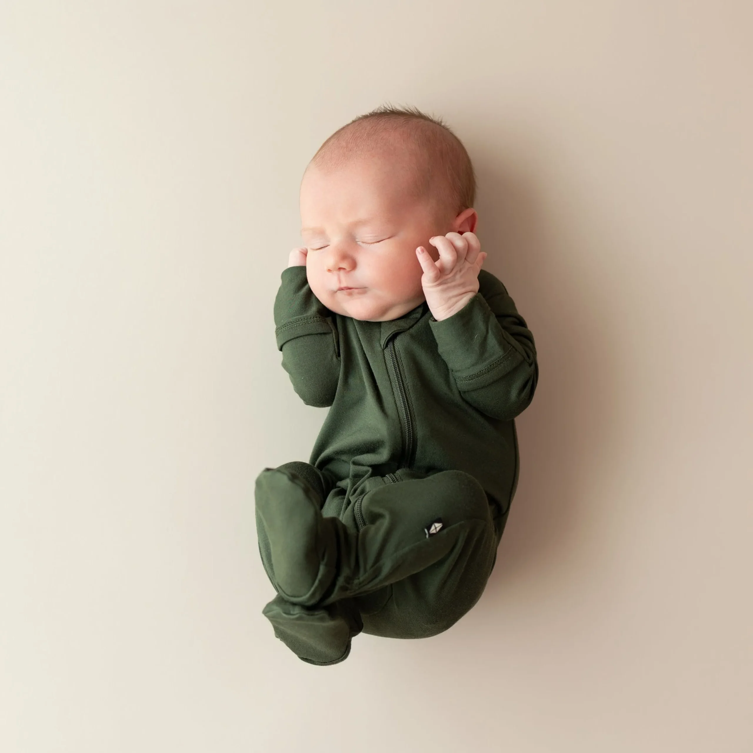 Kyte Baby Zippered Footie in Fir Hot