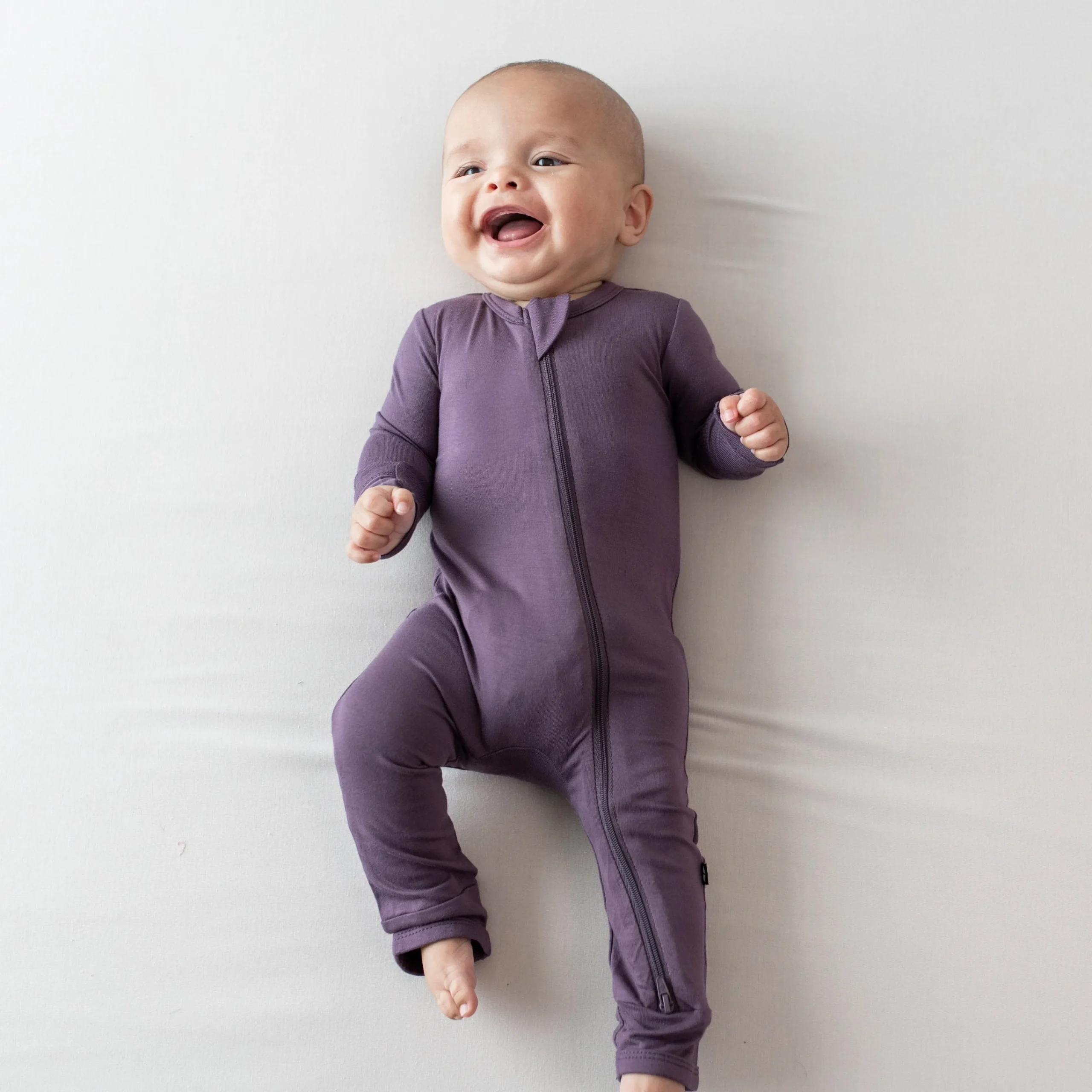 Kyte Baby Zippered Romper in Currant Best