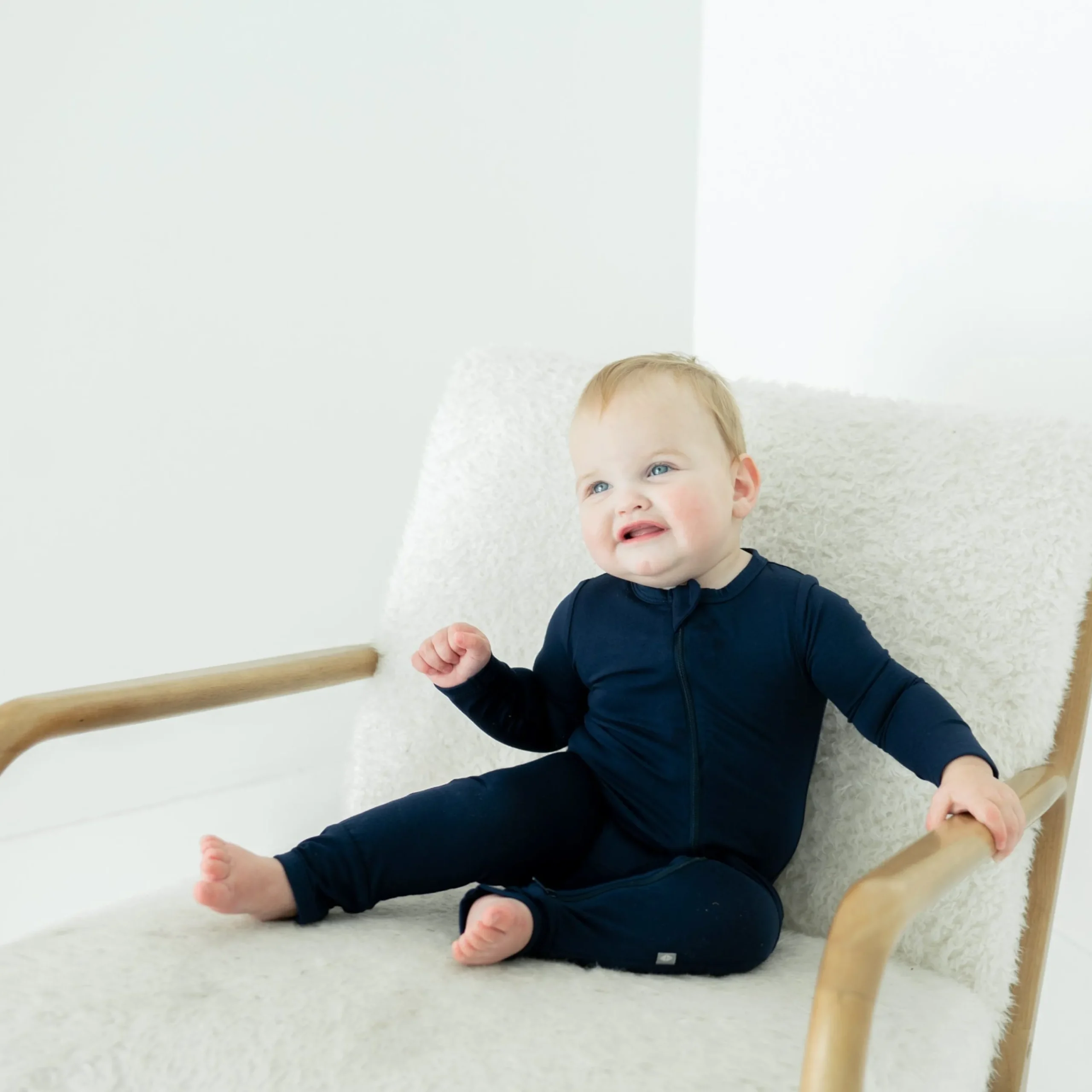 Kyte Baby Zippered Romper in Navy New